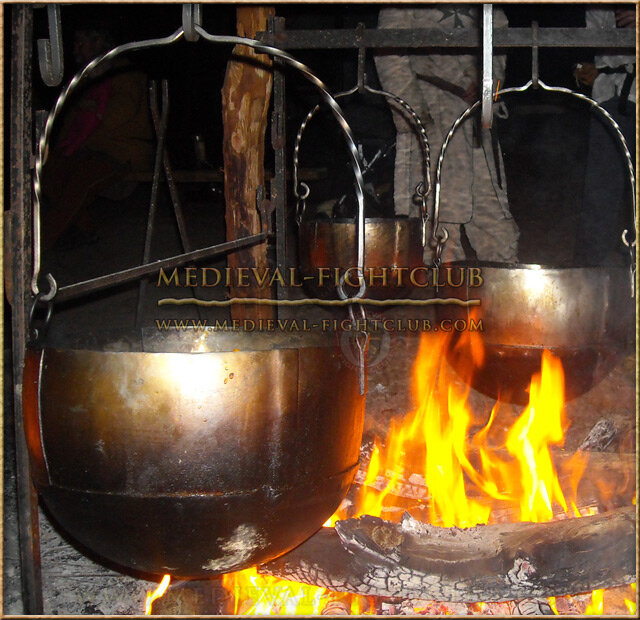 Cauldron - Small Over Fire